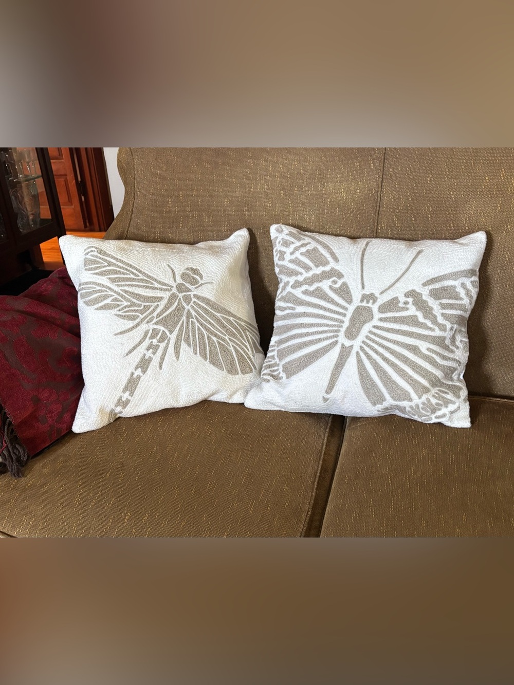 Pottery Barn Butterfly Dragonfly Pillow Covers/Down Inserts 18x18 Set of 2